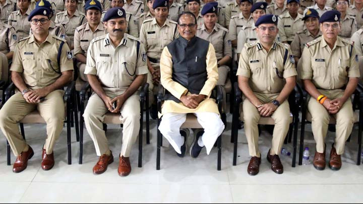 Police personnel bound by dignity do not even give demand letter, facilities increased after seeing their problems: Chief Minister Shivraj Singh