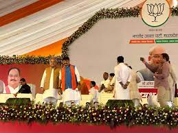 Union Home Minister Amit Shah reached the stage; Jalabhishek of Bholenath done in Janapav