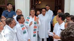 Another pro-Scindia leader returns home, Raghuraj Dhakad joins Congress