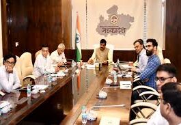 मुख्यमंत्री डॉ. यादव ने की नवीन एवं नवकरणीय ऊर्जा विभाग की योजनाओं की समीक्षा