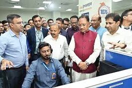 मुख्यमंत्री विष्णुदेव साय ने किया मुख्यमंत्री हेल्पलाइन एवं शिकायत प्रबंधन प्रणाली का अवलोकन