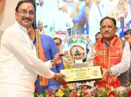 मुख्यमंत्री विष्णु देव साय ने किया योग को जन-जन तक पहुंचाने का आह्वान