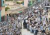29वें दिन भी पाकिस्तान सरकार के खिलाफ सड़कों पर उतरे हजारों लोग