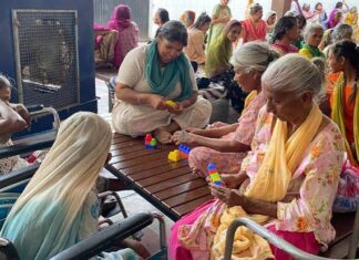 Senior Citizens Welfare: AVYAY Scheme से बुजुर्गों के Welfare और Social Security पर सरकार का जोर Senior Citizens Welfare Scheme India
