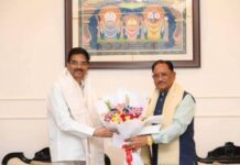 भुवनेश्वर में CM साय की राज्यपाल से शिष्टाचार भेंट, विकास पर हुई चर्चा