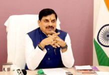 रीवा में कृषि महोत्सव का रंग, CM यादव ने किसानों से जाना खेती का हाल