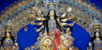 नवरात्रि की तैयारियों में जुटे श्रद्धालु, पूजा सामग्री की दुकानों पर बढ़ी भीड़