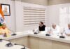 मेडिकल सुविधाओं को बेहतर बनाने पर CM योगी का जोर, रिसर्च और इलाज की गुणवत्ता बढ़ाने के निर्देश